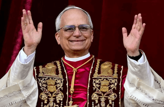 El Papa León XIV recibió al arzobispo de Mercedes-Luján en el Vaticano antes de su visita a&nbsp;Argentina